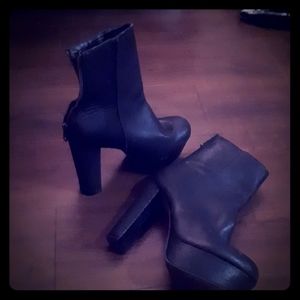 Leather Ankle boots with 4-5 inch heel